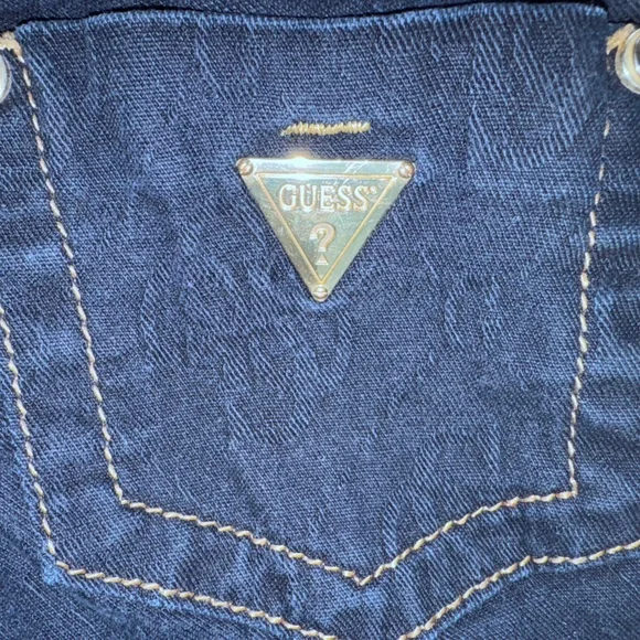 GUESS Premium Logo-Embossed Jeans - Picture 7 of 7